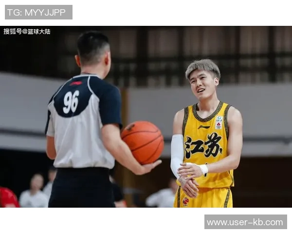 黄荣奇重返南京同曦与贝帅再度携手签下为期一年的C类合同